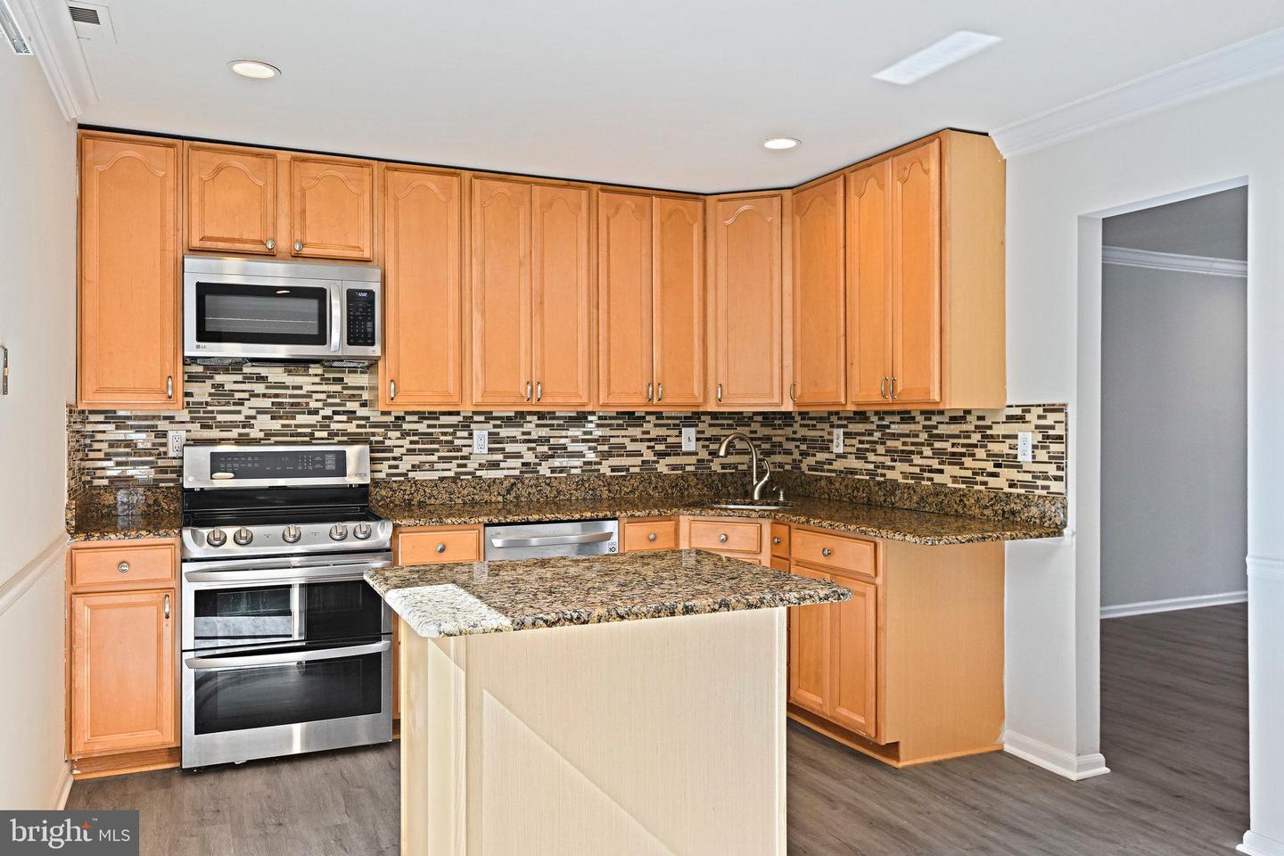 4119 DAWN VALLEY CT, CHANTILLY, Virginia 20151, 3 Bedrooms Bedrooms, ,2 BathroomsBathrooms,Residential,For sale,4119 DAWN VALLEY CT,VAFX2269572 MLS # VAFX2269572