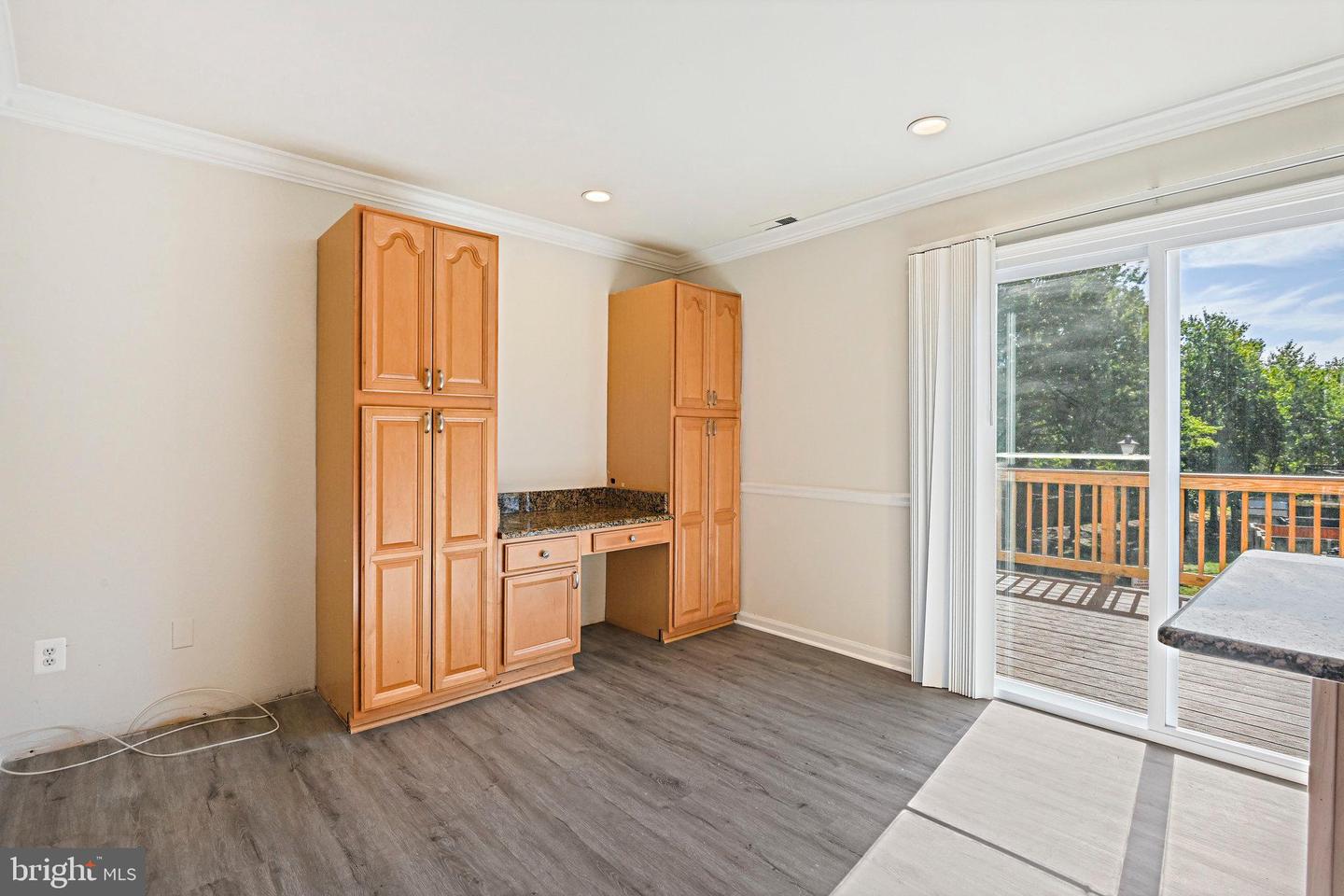 4119 DAWN VALLEY CT, CHANTILLY, Virginia 20151, 3 Bedrooms Bedrooms, ,2 BathroomsBathrooms,Residential,For sale,4119 DAWN VALLEY CT,VAFX2269572 MLS # VAFX2269572