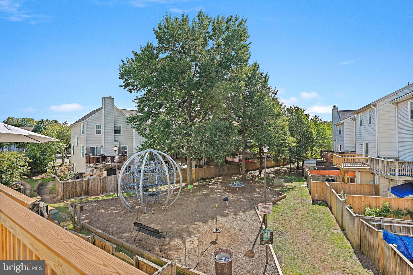 4119 DAWN VALLEY CT, CHANTILLY, Virginia 20151, 3 Bedrooms Bedrooms, ,2 BathroomsBathrooms,Residential,For sale,4119 DAWN VALLEY CT,VAFX2269572 MLS # VAFX2269572