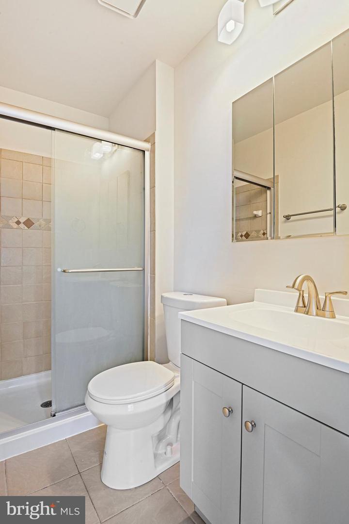 4119 DAWN VALLEY CT, CHANTILLY, Virginia 20151, 3 Bedrooms Bedrooms, ,2 BathroomsBathrooms,Residential,For sale,4119 DAWN VALLEY CT,VAFX2269572 MLS # VAFX2269572