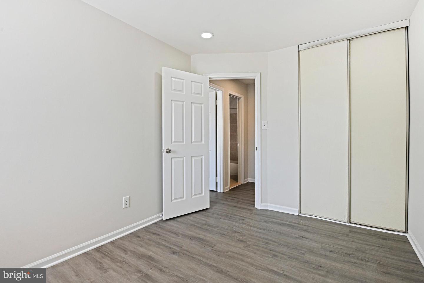 4119 DAWN VALLEY CT, CHANTILLY, Virginia 20151, 3 Bedrooms Bedrooms, ,2 BathroomsBathrooms,Residential,For sale,4119 DAWN VALLEY CT,VAFX2269572 MLS # VAFX2269572