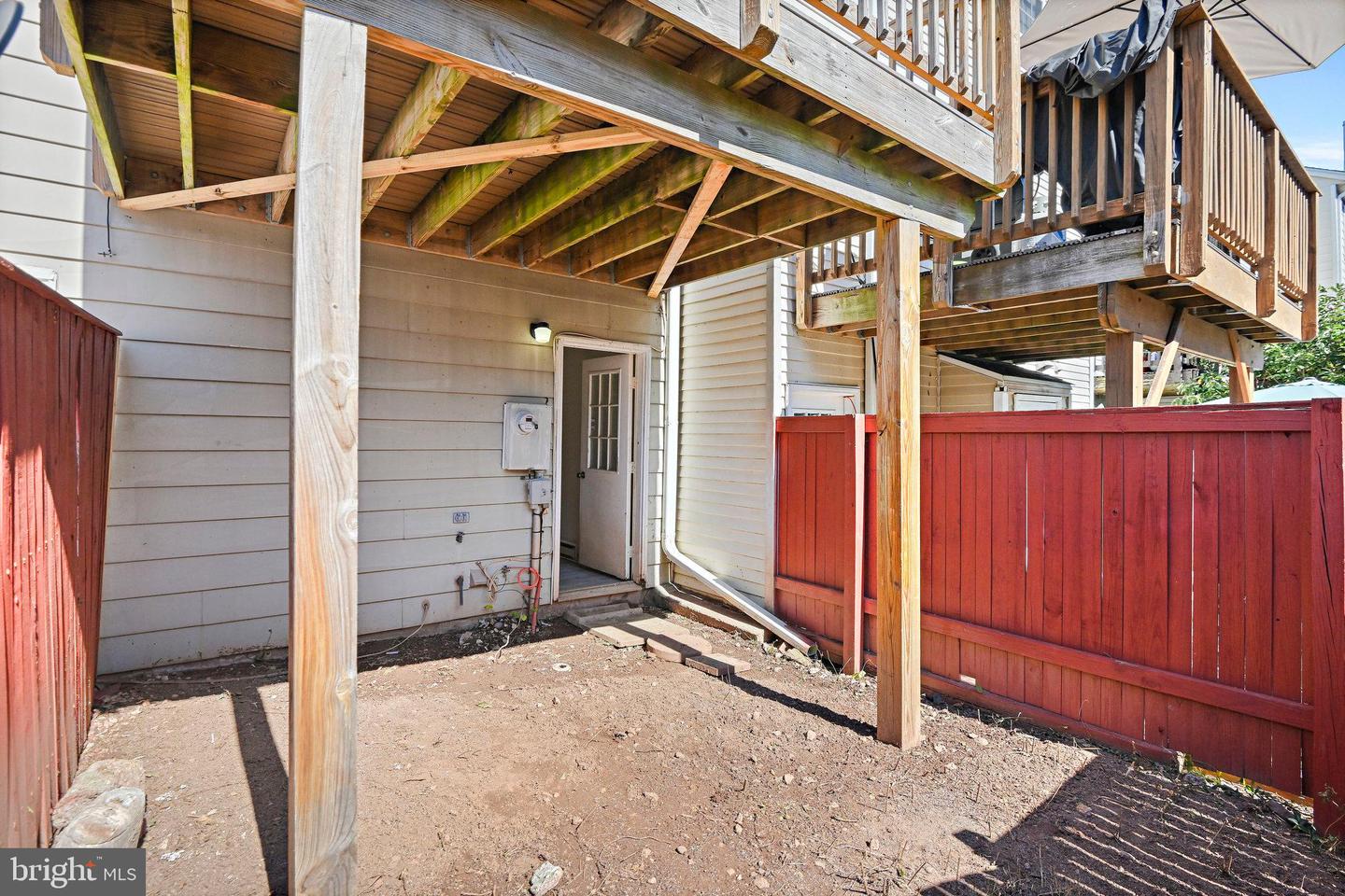 4119 DAWN VALLEY CT, CHANTILLY, Virginia 20151, 3 Bedrooms Bedrooms, ,2 BathroomsBathrooms,Residential,For sale,4119 DAWN VALLEY CT,VAFX2269572 MLS # VAFX2269572