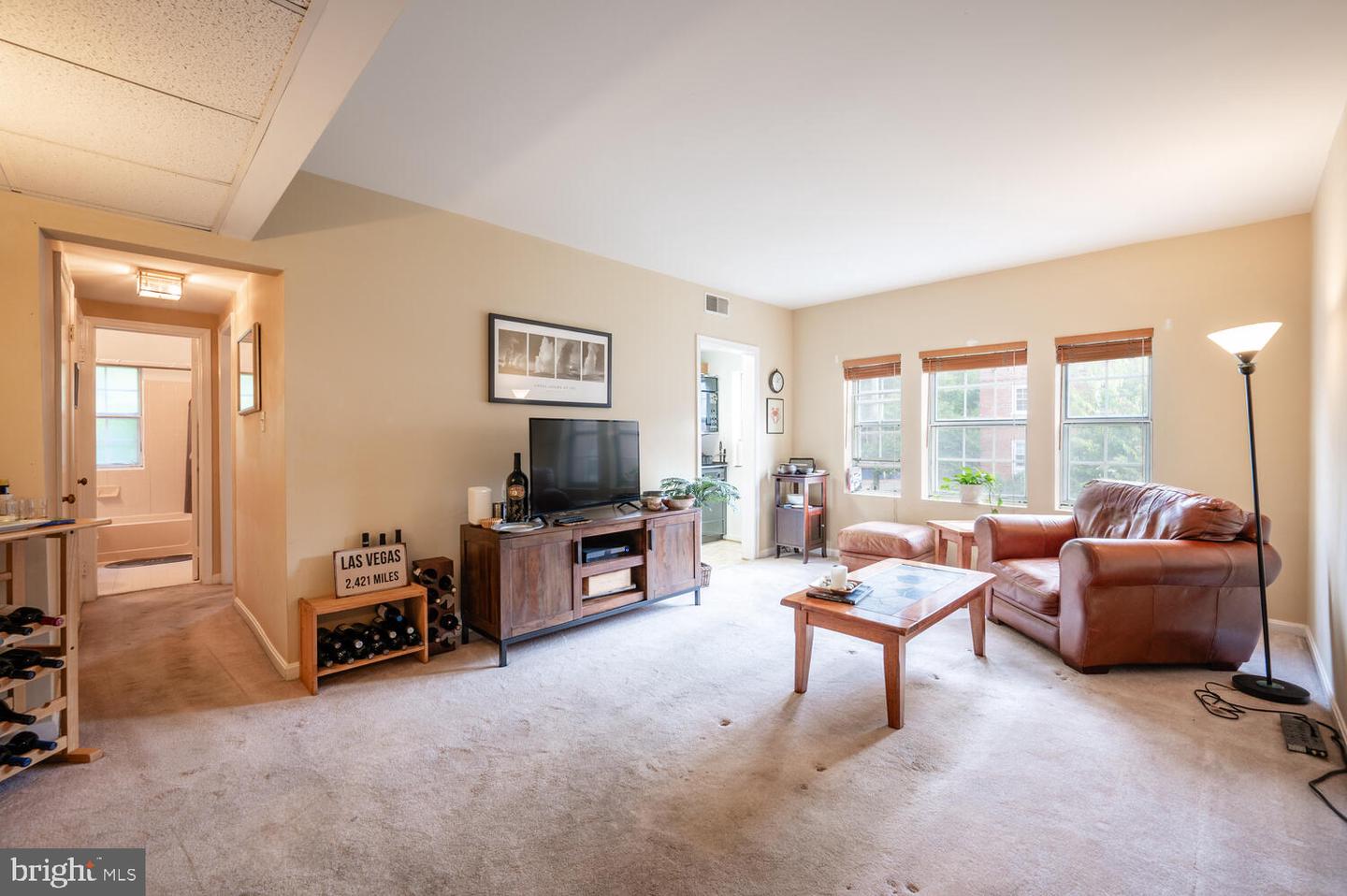 1817 N RHODES ST N #4-260, ARLINGTON, Virginia 22201, 1 Bedroom Bedrooms, ,1 BathroomBathrooms,Residential,For sale,1817 N RHODES ST N #4-260,VAAR2064248 MLS # VAAR2064248 1817 N RHODES ST N #4-260, ARLINGTON, Virginia 22201, 1 Bedroom Bedrooms, ,1 BathroomBathrooms,Residential,For sale,1817 N RHODES ST N #4-260,VAAR2064248 MLS # VAAR2064248