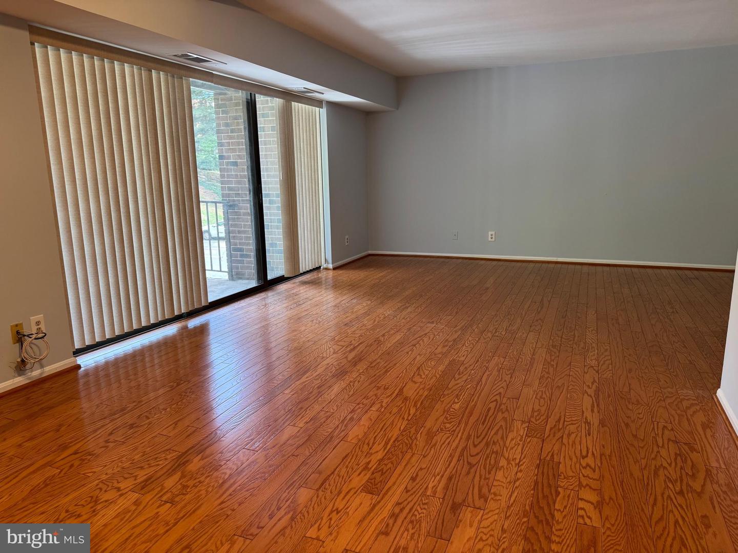 7905 DASSETT CT #304, ANNANDALE, Virginia 22003, 3 Bedrooms Bedrooms, ,2 BathroomsBathrooms,Residential,For sale,7905 DASSETT CT #304,VAFX2269848 MLS # VAFX2269848