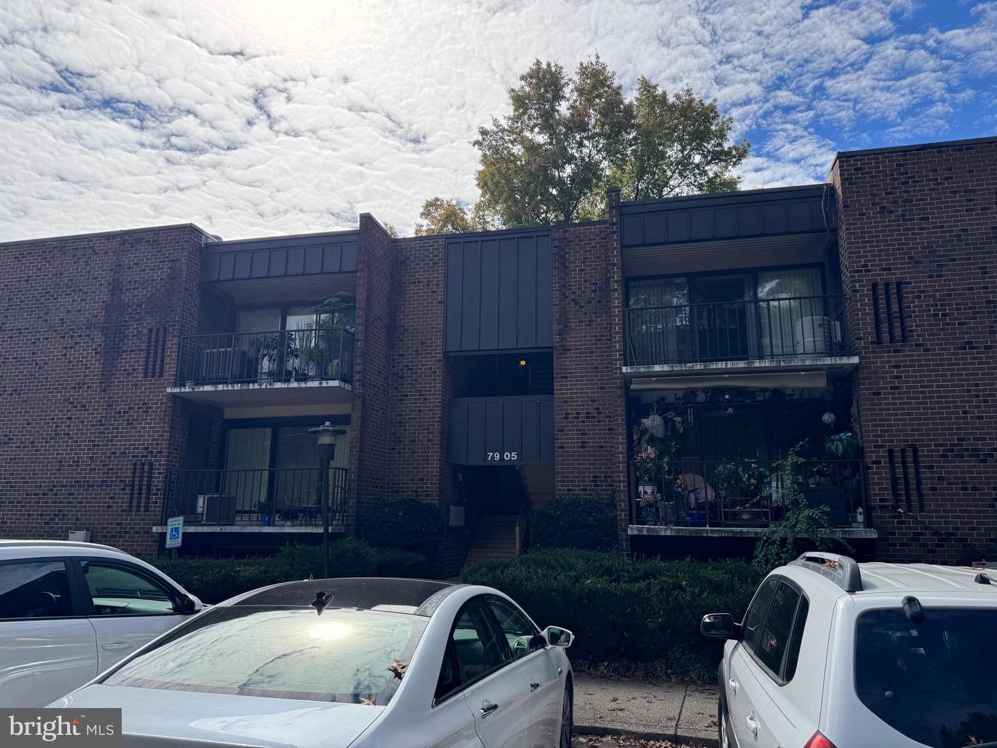 7905 DASSETT CT #304, ANNANDALE, Virginia 22003, 3 Bedrooms Bedrooms, ,2 BathroomsBathrooms,Residential,For sale,7905 DASSETT CT #304,VAFX2269848 MLS # VAFX2269848