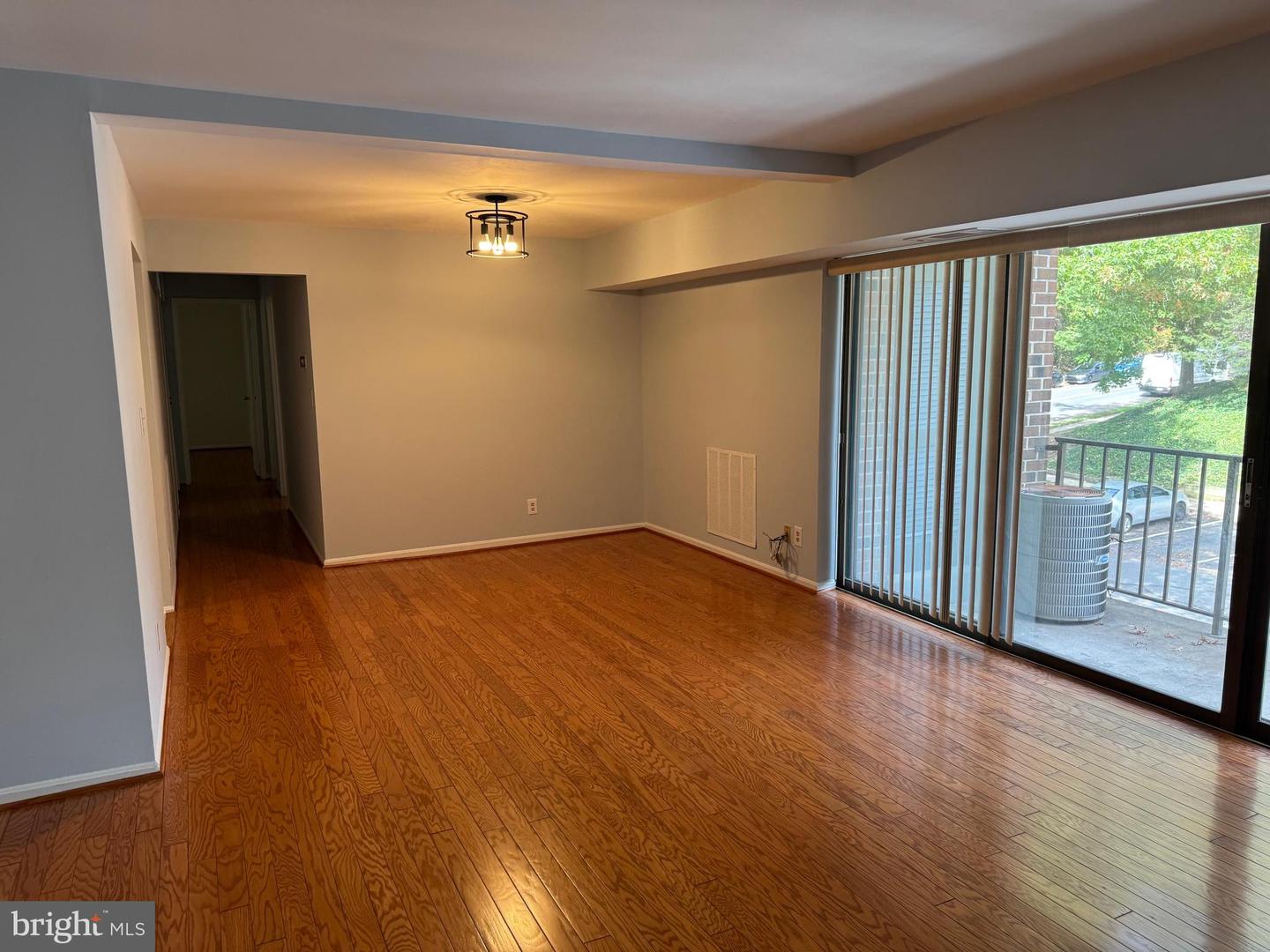 7905 DASSETT CT #304, ANNANDALE, Virginia 22003, 3 Bedrooms Bedrooms, ,2 BathroomsBathrooms,Residential,For sale,7905 DASSETT CT #304,VAFX2269848 MLS # VAFX2269848