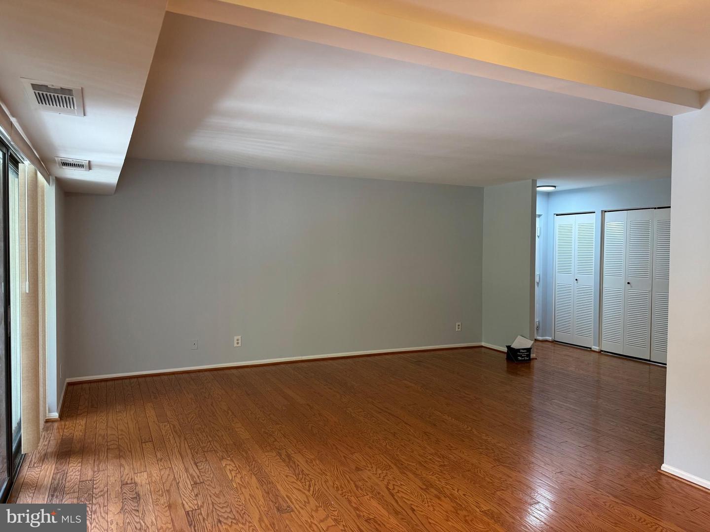 7905 DASSETT CT #304, ANNANDALE, Virginia 22003, 3 Bedrooms Bedrooms, ,2 BathroomsBathrooms,Residential,For sale,7905 DASSETT CT #304,VAFX2269848 MLS # VAFX2269848