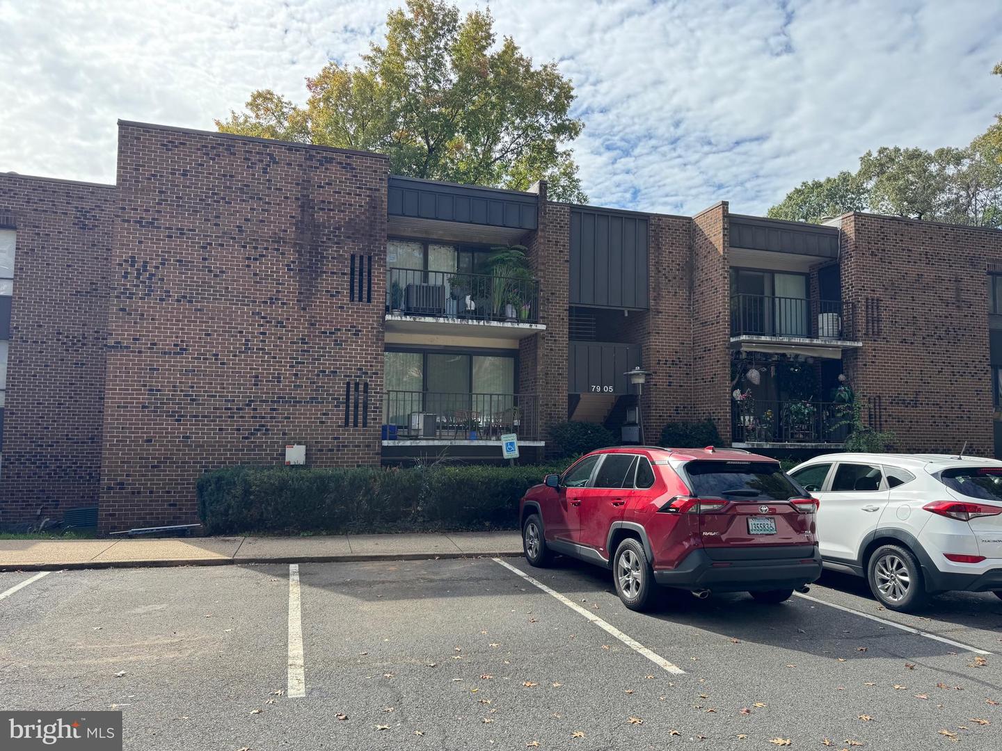 7905 DASSETT CT #304, ANNANDALE, Virginia 22003, 3 Bedrooms Bedrooms, ,2 BathroomsBathrooms,Residential,For sale,7905 DASSETT CT #304,VAFX2269848 MLS # VAFX2269848