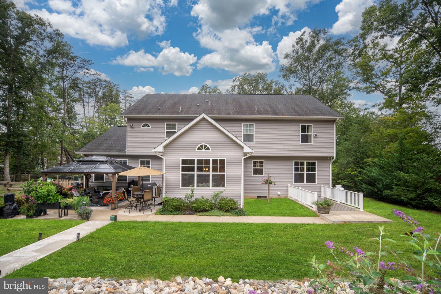 8205 MUSKET RIDGE LN, FREDERICKSBURG, Virginia 22407, 4 Bedrooms Bedrooms, ,3 BathroomsBathrooms,Residential,For sale,8205 MUSKET RIDGE LN,VASP2036652 MLS # VASP2036652
