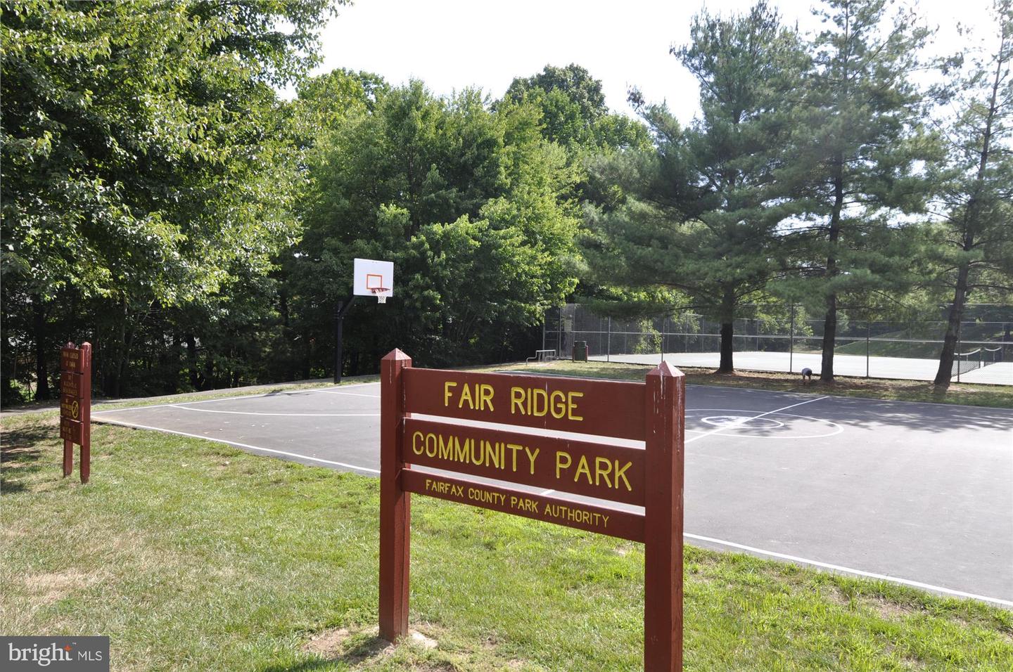 12102 GREENWAY CT #225, FAIRFAX, Virginia 22033, 3 Bedrooms Bedrooms, 8 Rooms Rooms,2 BathroomsBathrooms,Residential,For sale,12102 GREENWAY CT #225,VAFX2272614 MLS # VAFX2272614