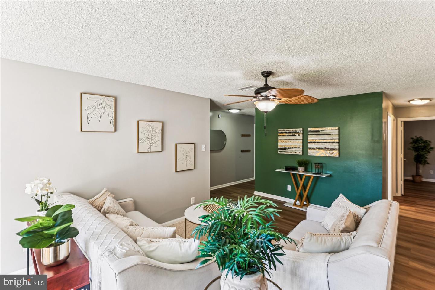 12102 GREENWAY CT #225, FAIRFAX, Virginia 22033, 3 Bedrooms Bedrooms, 8 Rooms Rooms,2 BathroomsBathrooms,Residential,For sale,12102 GREENWAY CT #225,VAFX2272614 MLS # VAFX2272614