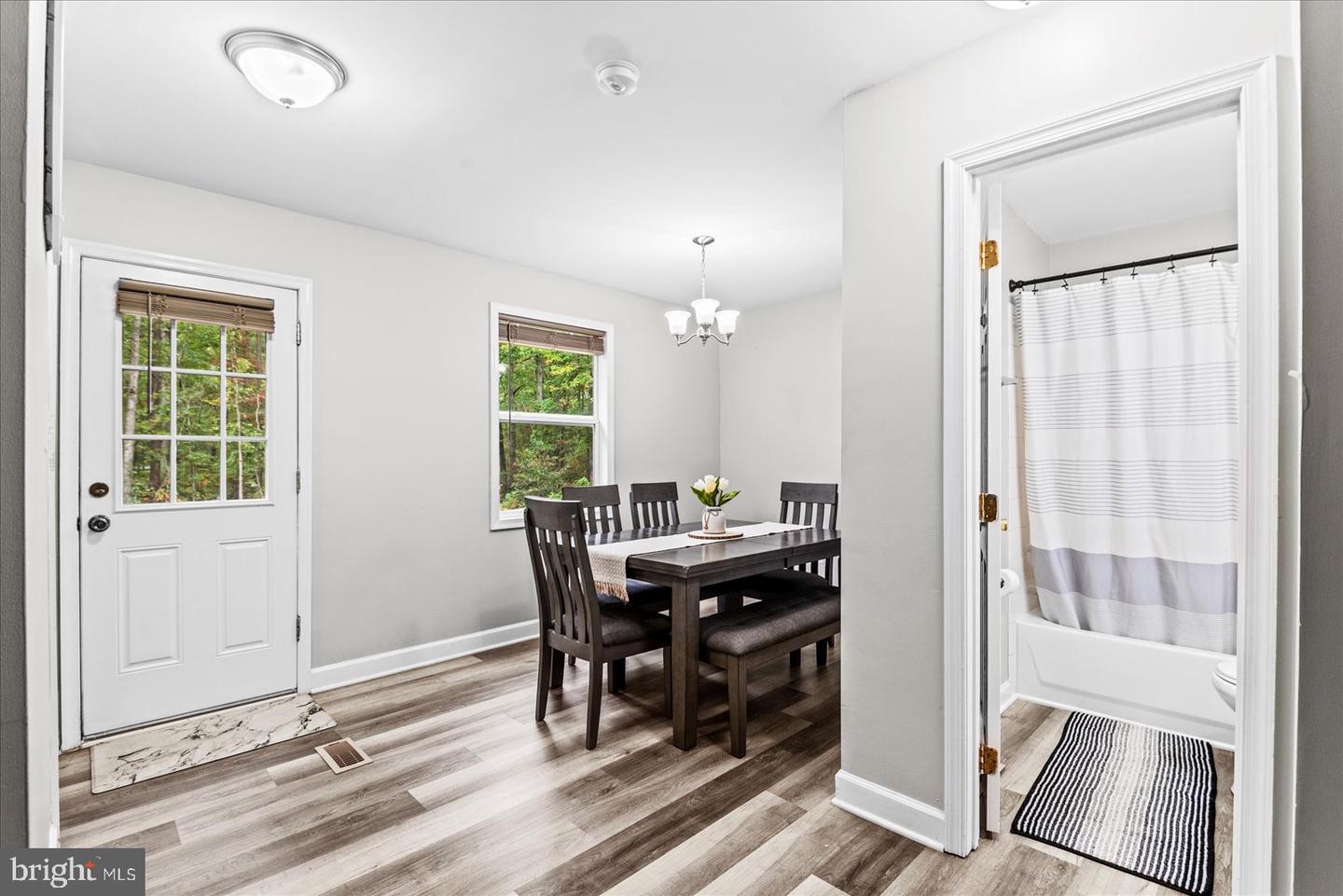 11402 RAILROAD LN, LOCUST GROVE, Virginia 22508, 2 Bedrooms Bedrooms, ,2 BathroomsBathrooms,Residential,For sale,11402 RAILROAD LN,VASP2036680 MLS # VASP2036680