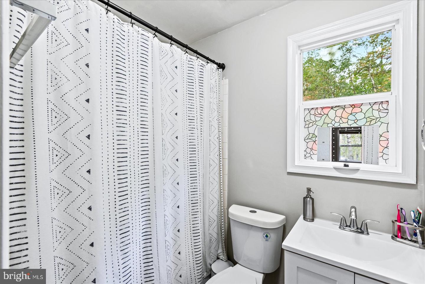 11402 RAILROAD LN, LOCUST GROVE, Virginia 22508, 2 Bedrooms Bedrooms, ,2 BathroomsBathrooms,Residential,For sale,11402 RAILROAD LN,VASP2036680 MLS # VASP2036680