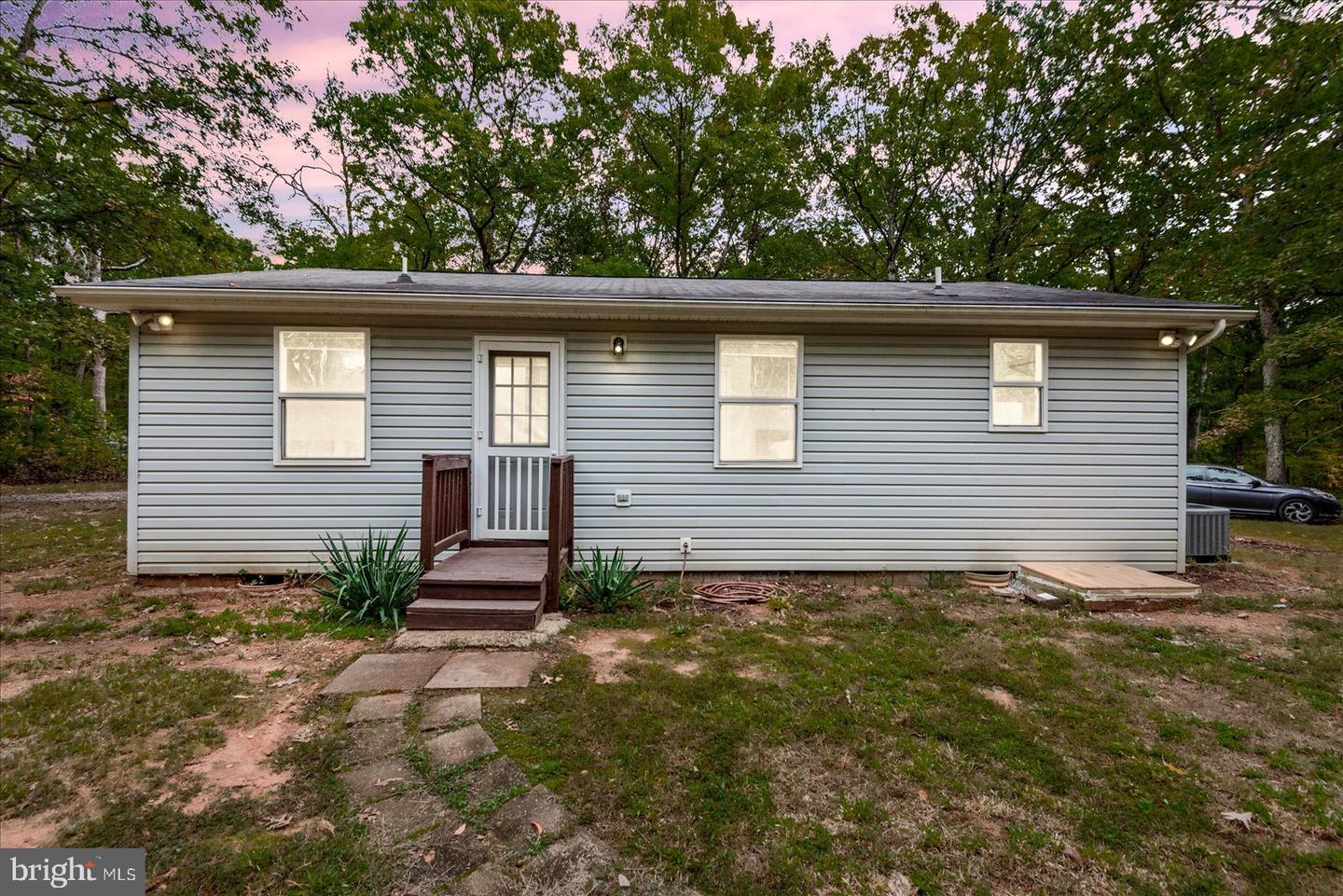 11402 RAILROAD LN, LOCUST GROVE, Virginia 22508, 2 Bedrooms Bedrooms, ,2 BathroomsBathrooms,Residential,For sale,11402 RAILROAD LN,VASP2036680 MLS # VASP2036680