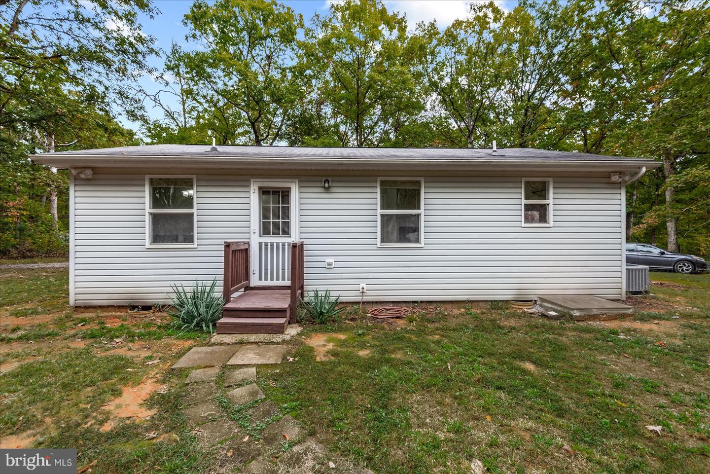 11402 RAILROAD LN, LOCUST GROVE, Virginia 22508, 2 Bedrooms Bedrooms, ,2 BathroomsBathrooms,Residential,For sale,11402 RAILROAD LN,VASP2036680 MLS # VASP2036680