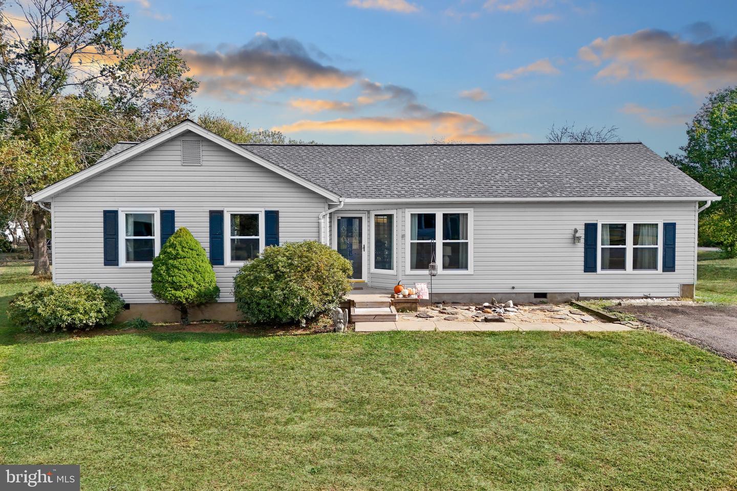 6835 BRIANWOOD CT, BEALETON, Virginia 22712, 3 Bedrooms Bedrooms, 10 Rooms Rooms,2 BathroomsBathrooms,Residential,For sale,6835 BRIANWOOD CT,VAFQ2018582 MLS # VAFQ2018582
