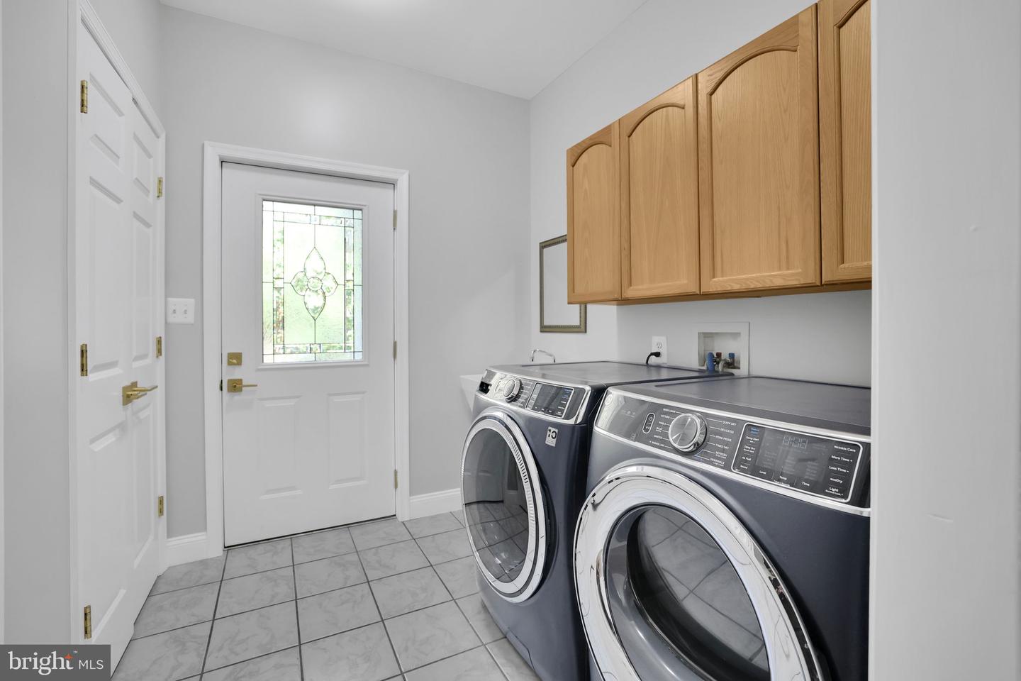 41541 CARTER RIDGE LN, LEESBURG, Virginia 20176, 6 Bedrooms Bedrooms, ,4 BathroomsBathrooms,Residential,For sale,41541 CARTER RIDGE LN,VALO2108264 MLS # VALO2108264