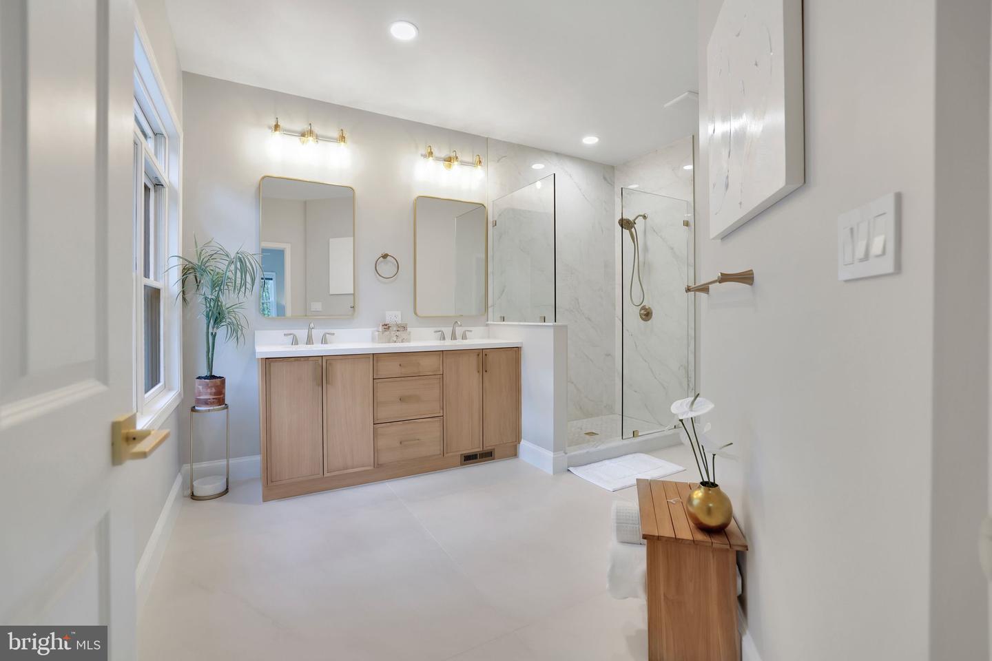 41541 CARTER RIDGE LN, LEESBURG, Virginia 20176, 6 Bedrooms Bedrooms, ,4 BathroomsBathrooms,Residential,For sale,41541 CARTER RIDGE LN,VALO2108264 MLS # VALO2108264