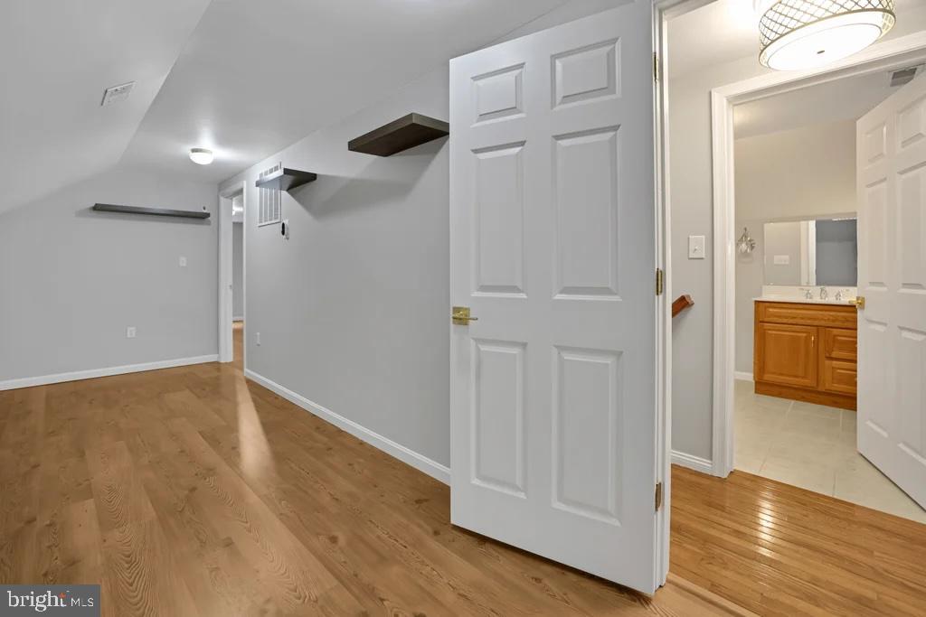 41541 CARTER RIDGE LN, LEESBURG, Virginia 20176, 6 Bedrooms Bedrooms, ,4 BathroomsBathrooms,Residential,For sale,41541 CARTER RIDGE LN,VALO2108264 MLS # VALO2108264