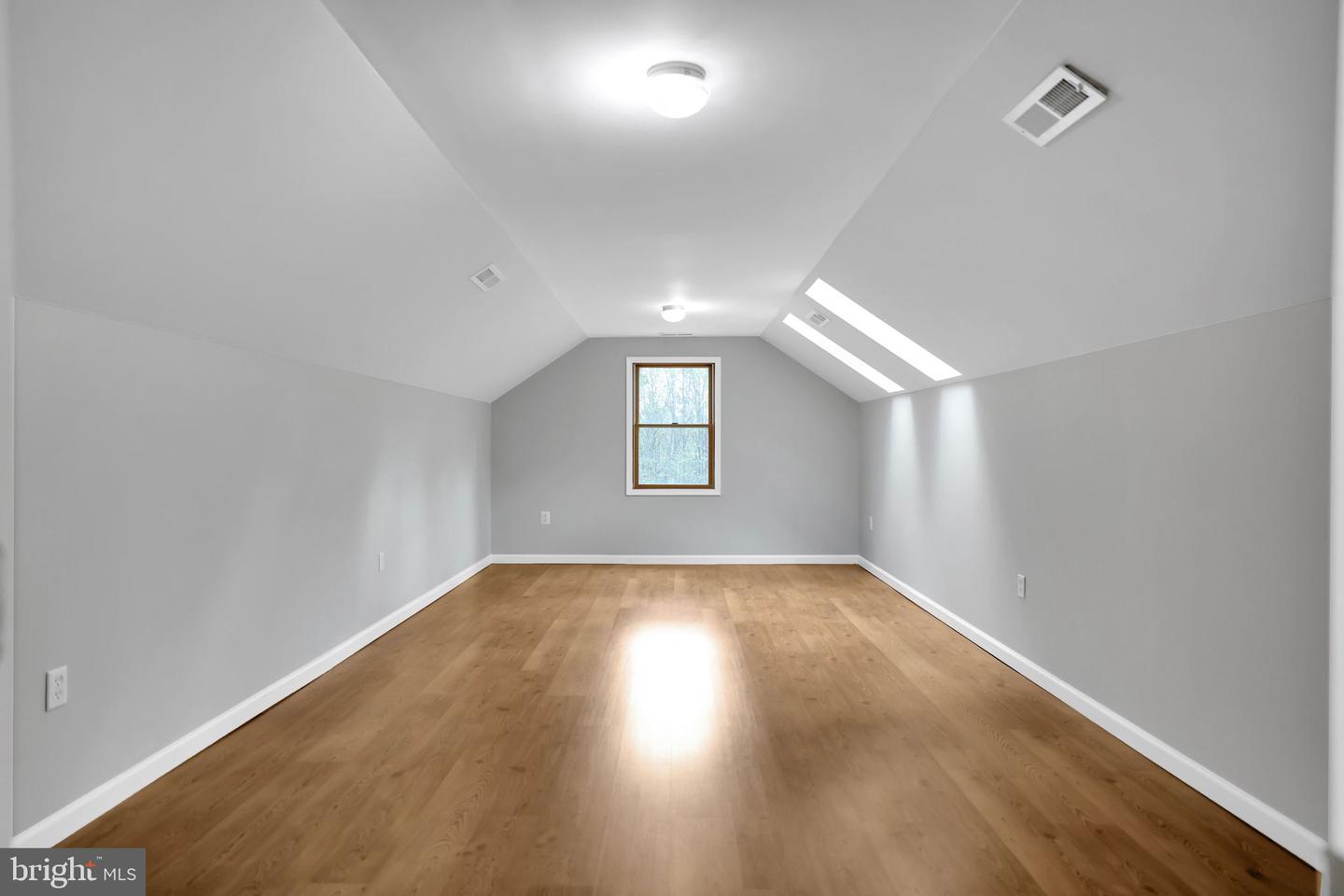 41541 CARTER RIDGE LN, LEESBURG, Virginia 20176, 6 Bedrooms Bedrooms, ,4 BathroomsBathrooms,Residential,For sale,41541 CARTER RIDGE LN,VALO2108264 MLS # VALO2108264