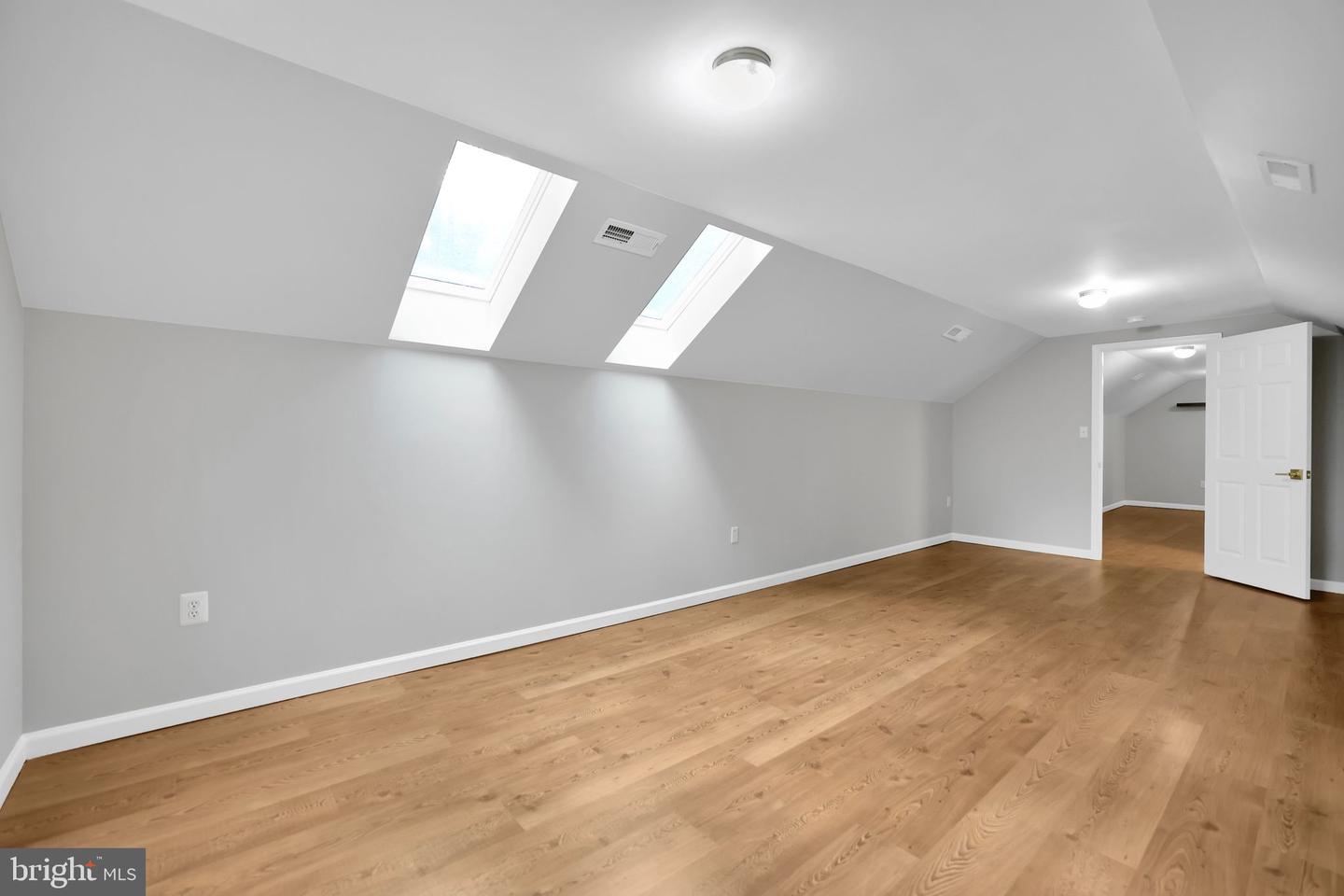 41541 CARTER RIDGE LN, LEESBURG, Virginia 20176, 6 Bedrooms Bedrooms, ,4 BathroomsBathrooms,Residential,For sale,41541 CARTER RIDGE LN,VALO2108264 MLS # VALO2108264