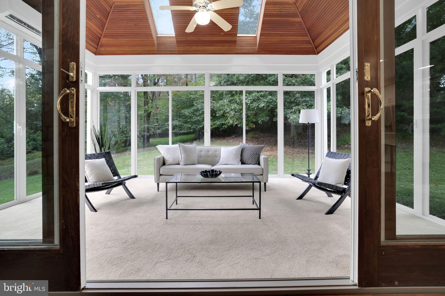 41541 CARTER RIDGE LN, LEESBURG, Virginia 20176, 6 Bedrooms Bedrooms, ,4 BathroomsBathrooms,Residential,For sale,41541 CARTER RIDGE LN,VALO2108264 MLS # VALO2108264