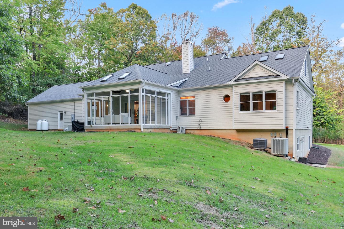 41541 CARTER RIDGE LN, LEESBURG, Virginia 20176, 6 Bedrooms Bedrooms, ,4 BathroomsBathrooms,Residential,For sale,41541 CARTER RIDGE LN,VALO2108264 MLS # VALO2108264