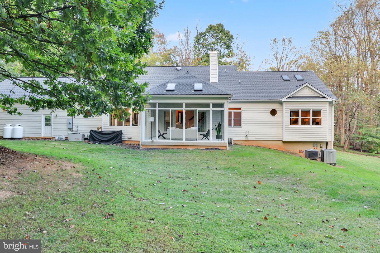 41541 CARTER RIDGE LN, LEESBURG, Virginia 20176, 6 Bedrooms Bedrooms, ,4 BathroomsBathrooms,Residential,For sale,41541 CARTER RIDGE LN,VALO2108264 MLS # VALO2108264