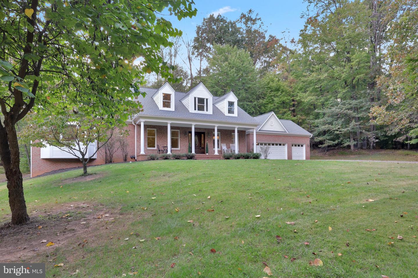 41541 CARTER RIDGE LN, LEESBURG, Virginia 20176, 6 Bedrooms Bedrooms, ,4 BathroomsBathrooms,Residential,For sale,41541 CARTER RIDGE LN,VALO2108264 MLS # VALO2108264