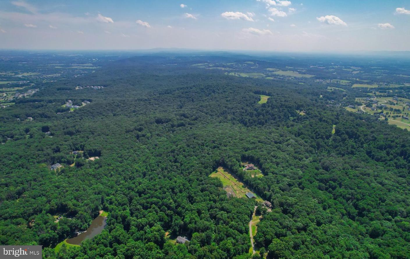 41541 CARTER RIDGE LN, LEESBURG, Virginia 20176, 6 Bedrooms Bedrooms, ,4 BathroomsBathrooms,Residential,For sale,41541 CARTER RIDGE LN,VALO2108264 MLS # VALO2108264