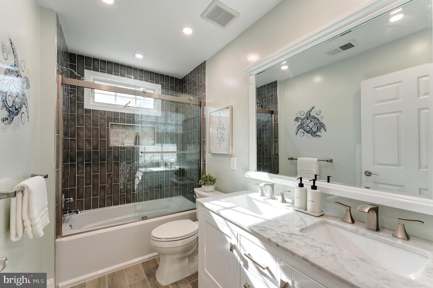 10841 WELBURY CT, RESTON, Virginia 20194, 4 Bedrooms Bedrooms, ,3 BathroomsBathrooms,Residential,For sale,10841 WELBURY CT,VAFX2272894 MLS # VAFX2272894