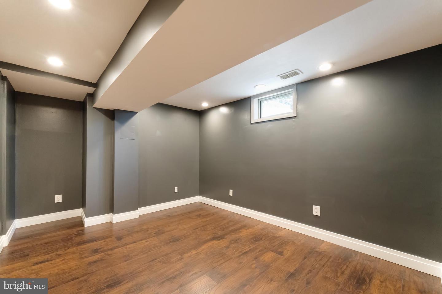 10841 WELBURY CT, RESTON, Virginia 20194, 4 Bedrooms Bedrooms, ,3 BathroomsBathrooms,Residential,For sale,10841 WELBURY CT,VAFX2272894 MLS # VAFX2272894
