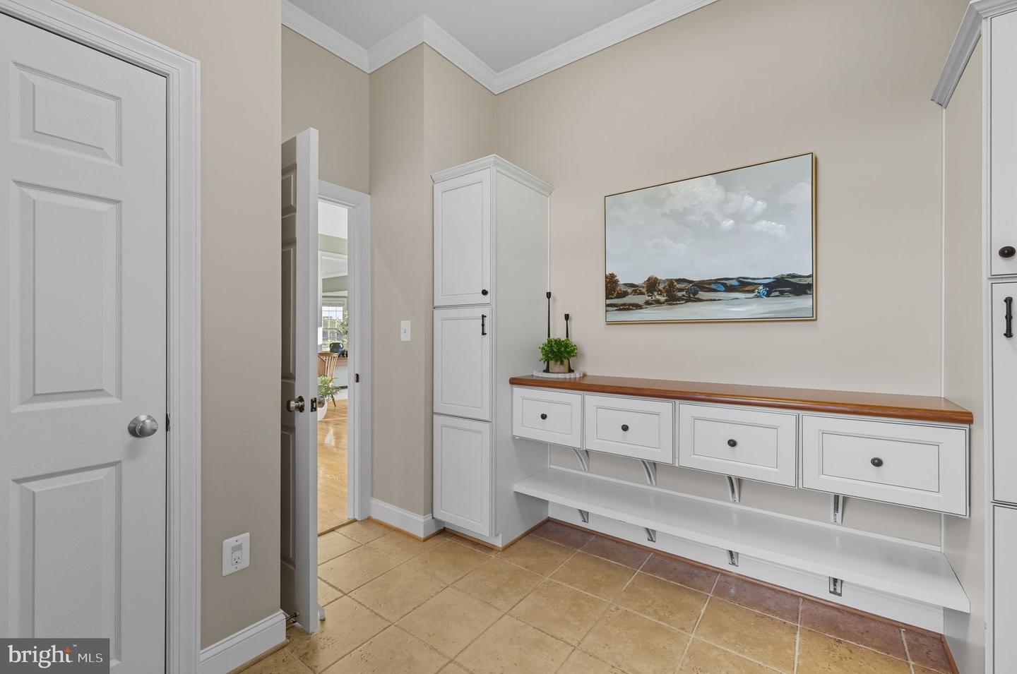 38549 TITNORE CT, HAMILTON, Virginia 20158, 5 Bedrooms Bedrooms, ,4 BathroomsBathrooms,Residential,For sale,38549 TITNORE CT,VALO2108306 MLS # VALO2108306