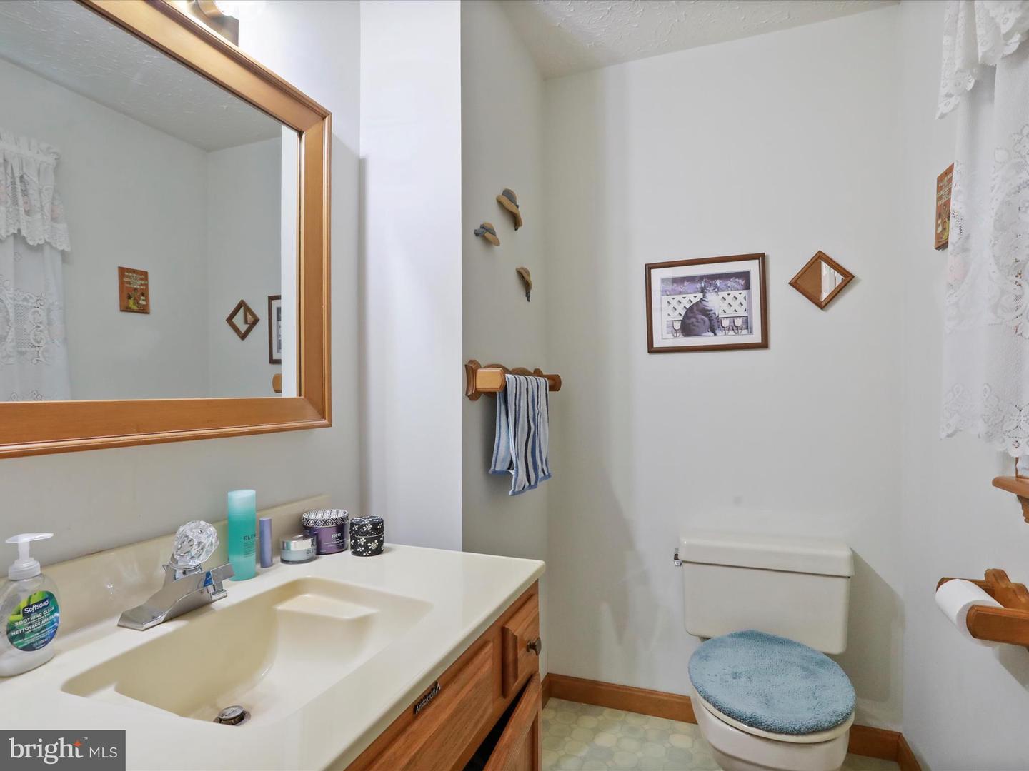 544 WASHINGTON ST, WOODSTOCK, Virginia 22664, 4 Bedrooms Bedrooms, ,1 BathroomBathrooms,Residential,For sale,544 WASHINGTON ST,VASH2012714 MLS # VASH2012714