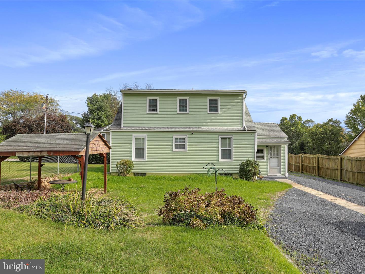 544 WASHINGTON ST, WOODSTOCK, Virginia 22664, 4 Bedrooms Bedrooms, ,1 BathroomBathrooms,Residential,For sale,544 WASHINGTON ST,VASH2012714 MLS # VASH2012714