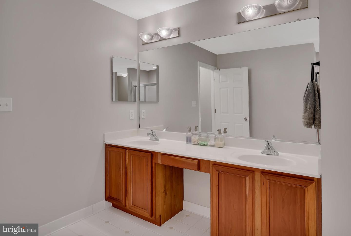 35530 SARASOTA ST, ROUND HILL, Virginia 20141, 4 Bedrooms Bedrooms, ,3 BathroomsBathrooms,Residential,For sale,35530 SARASOTA ST,VALO2108368 MLS # VALO2108368