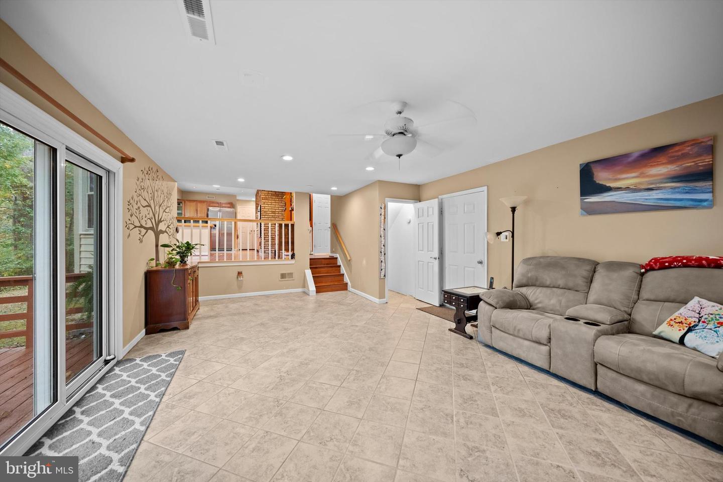 7414 KETTLE RIDGE DR, NOKESVILLE, Virginia 20181, 4 Bedrooms Bedrooms, ,2 BathroomsBathrooms,Residential,For sale,7414 KETTLE RIDGE DR,VAFQ2019316 MLS # VAFQ2019316