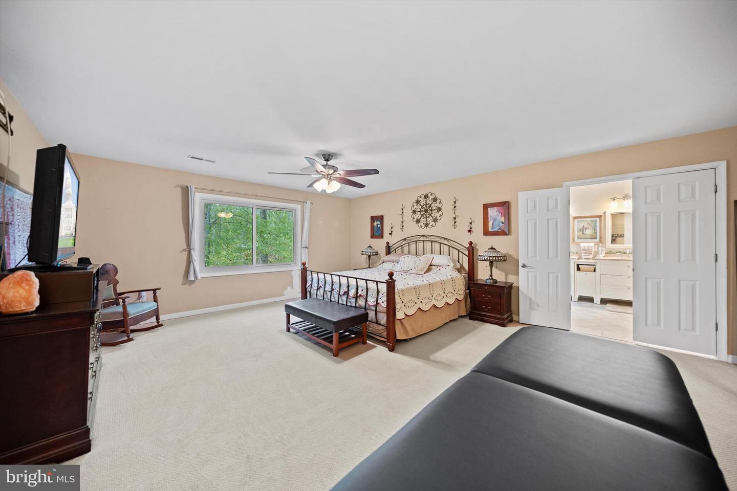 7414 KETTLE RIDGE DR, NOKESVILLE, Virginia 20181, 4 Bedrooms Bedrooms, ,2 BathroomsBathrooms,Residential,For sale,7414 KETTLE RIDGE DR,VAFQ2019316 MLS # VAFQ2019316