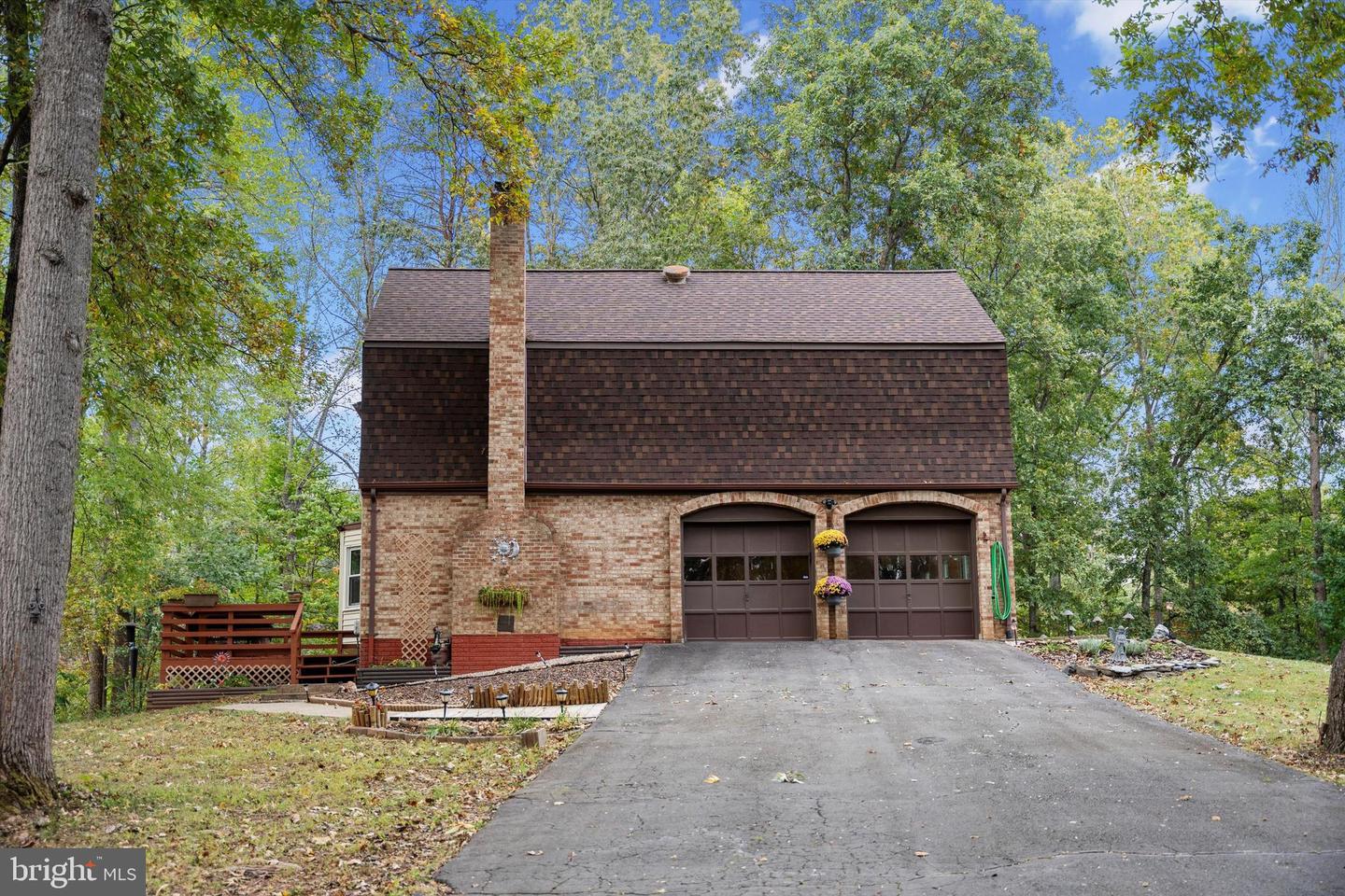 7414 KETTLE RIDGE DR, NOKESVILLE, Virginia 20181, 4 Bedrooms Bedrooms, ,2 BathroomsBathrooms,Residential,For sale,7414 KETTLE RIDGE DR,VAFQ2019316 MLS # VAFQ2019316