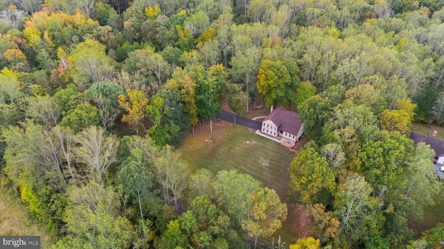 7414 KETTLE RIDGE DR, NOKESVILLE, Virginia 20181, 4 Bedrooms Bedrooms, ,2 BathroomsBathrooms,Residential,For sale,7414 KETTLE RIDGE DR,VAFQ2019316 MLS # VAFQ2019316