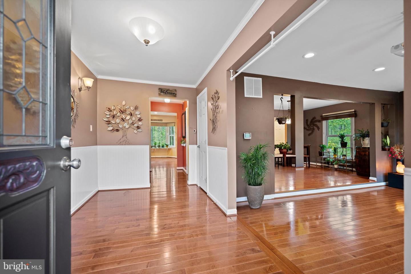 7414 KETTLE RIDGE DR, NOKESVILLE, Virginia 20181, 4 Bedrooms Bedrooms, ,2 BathroomsBathrooms,Residential,For sale,7414 KETTLE RIDGE DR,VAFQ2019316 MLS # VAFQ2019316