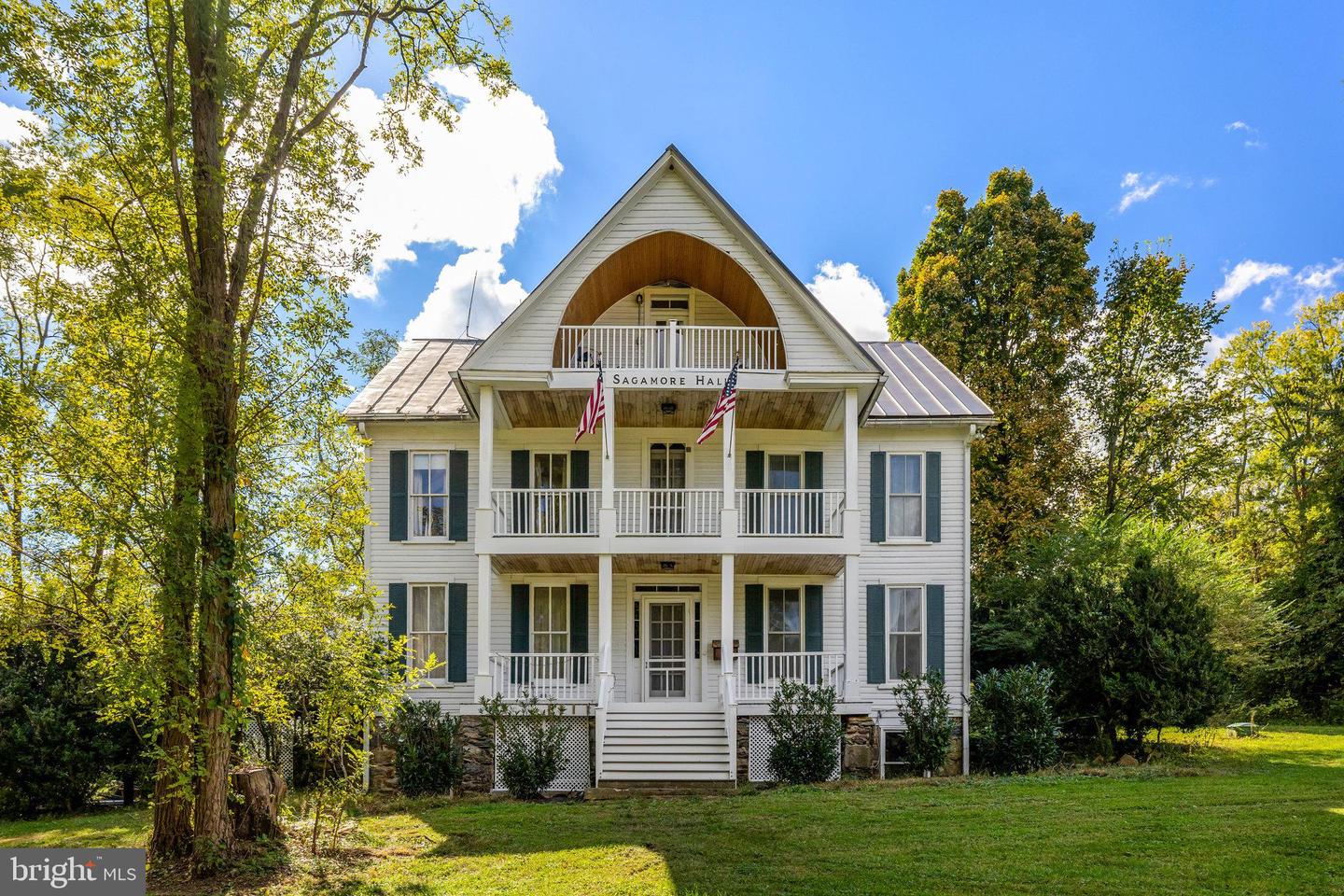 39 NEW CUT RD, ROUND HILL, Virginia 20141, 7 Bedrooms Bedrooms, ,3 BathroomsBathrooms,Residential,For sale,39 NEW CUT RD,VALO2108464 MLS # VALO2108464