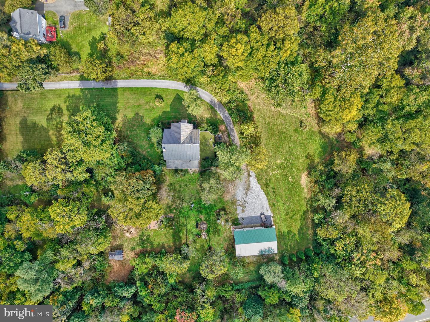 39 NEW CUT RD, ROUND HILL, Virginia 20141, 7 Bedrooms Bedrooms, ,3 BathroomsBathrooms,Residential,For sale,39 NEW CUT RD,VALO2108464 MLS # VALO2108464
