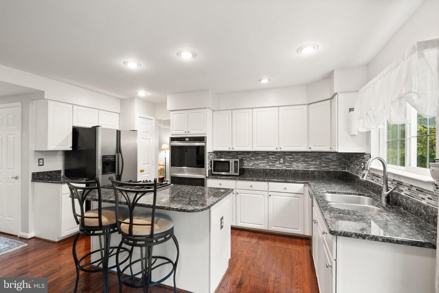 20900 HOLLYBERRY CT, ASHBURN, Virginia 20147, 5 Bedrooms Bedrooms, ,3 BathroomsBathrooms,Residential,For sale,20900 HOLLYBERRY CT,VALO2108522 MLS # VALO2108522