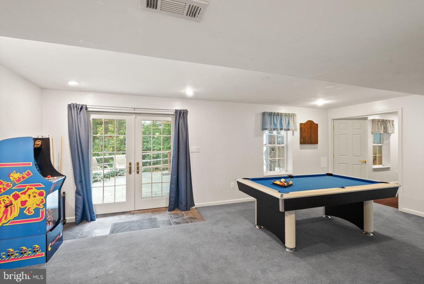20900 HOLLYBERRY CT, ASHBURN, Virginia 20147, 5 Bedrooms Bedrooms, ,3 BathroomsBathrooms,Residential,For sale,20900 HOLLYBERRY CT,VALO2108522 MLS # VALO2108522