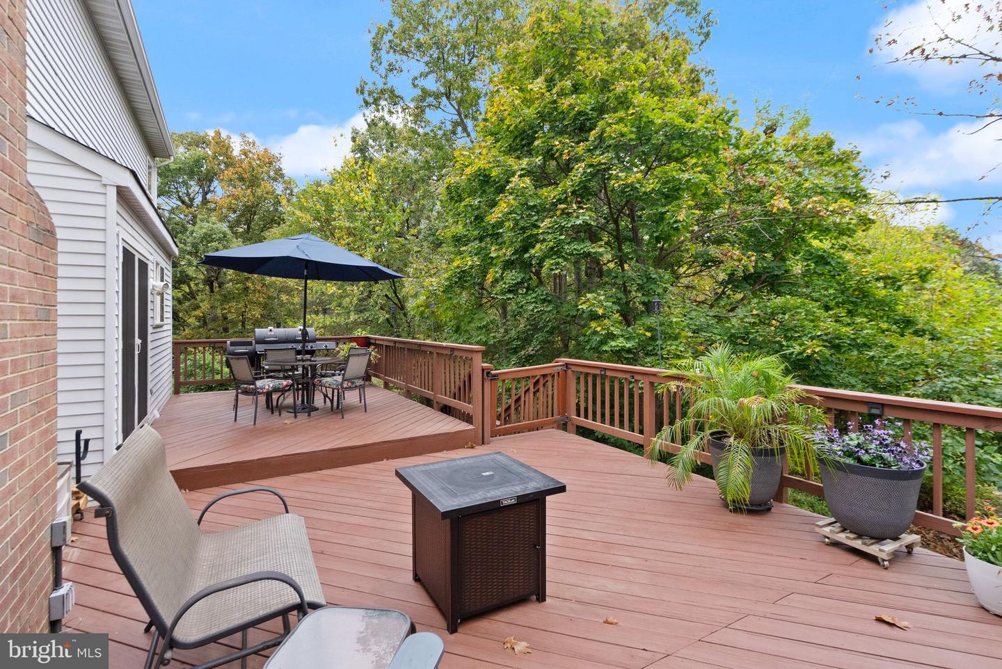 20900 HOLLYBERRY CT, ASHBURN, Virginia 20147, 5 Bedrooms Bedrooms, ,3 BathroomsBathrooms,Residential,For sale,20900 HOLLYBERRY CT,VALO2108522 MLS # VALO2108522
