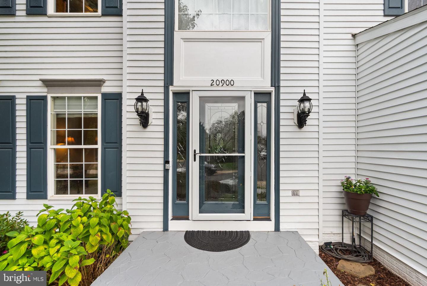 20900 HOLLYBERRY CT, ASHBURN, Virginia 20147, 5 Bedrooms Bedrooms, ,3 BathroomsBathrooms,Residential,For sale,20900 HOLLYBERRY CT,VALO2108522 MLS # VALO2108522