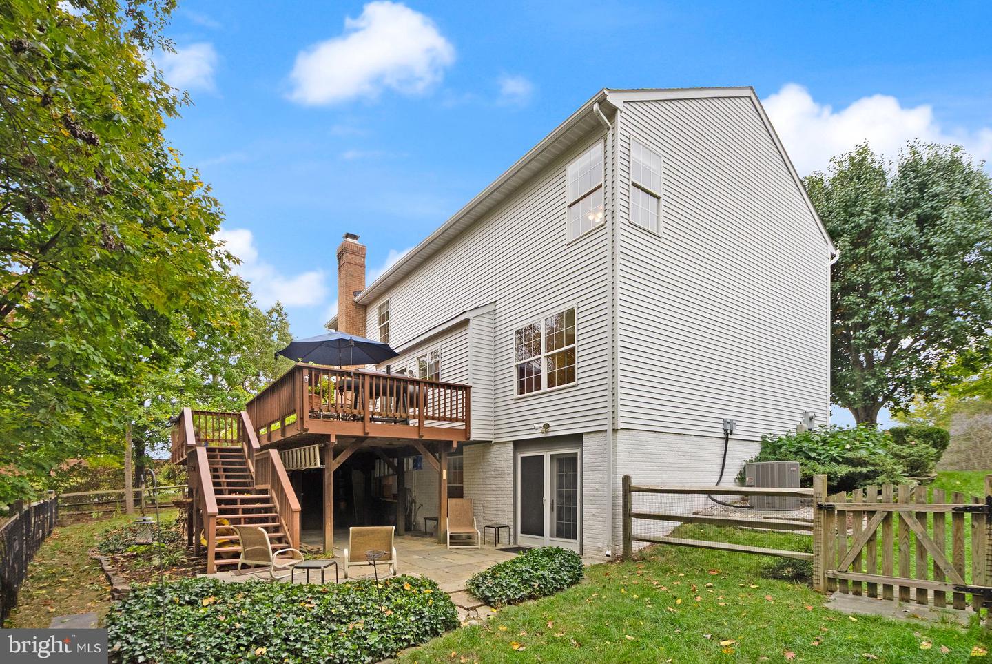 20900 HOLLYBERRY CT, ASHBURN, Virginia 20147, 5 Bedrooms Bedrooms, ,3 BathroomsBathrooms,Residential,For sale,20900 HOLLYBERRY CT,VALO2108522 MLS # VALO2108522