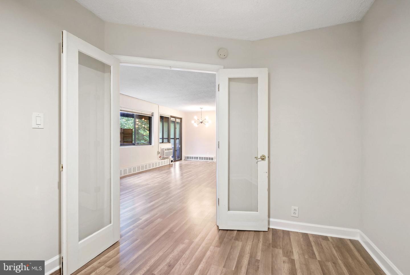2325 42ND ST NW #420, WASHINGTON, District Of Columbia 20007, 1 Bedroom Bedrooms, ,1 BathroomBathrooms,Residential,For sale,2325 42ND ST NW #420,DCDC2226312 MLS # DCDC2226312