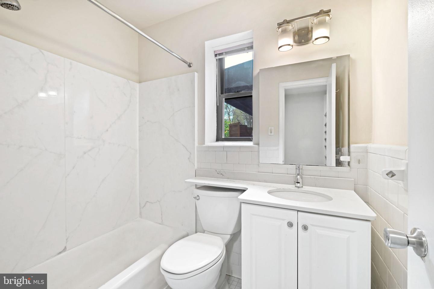2325 42ND ST NW #420, WASHINGTON, District Of Columbia 20007, 1 Bedroom Bedrooms, ,1 BathroomBathrooms,Residential,For sale,2325 42ND ST NW #420,DCDC2226312 MLS # DCDC2226312